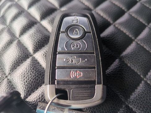 Used 2018 Ford F150 Lariat w/ Equipment Group 502A Luxury image 32