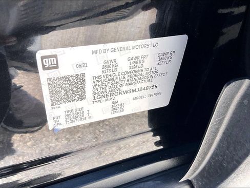 Used 2021 Chevrolet Traverse LT image 16