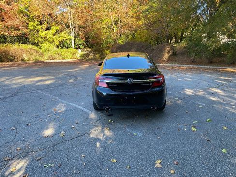 Used 2017 Buick Regal Sport Touring image 6