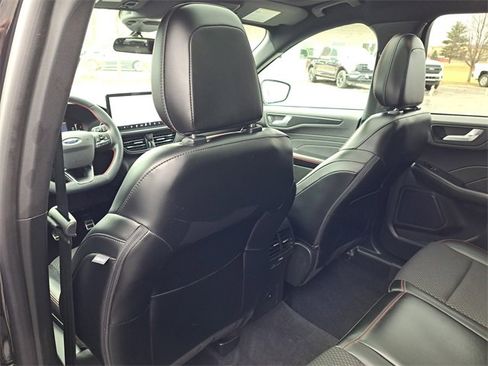 Certified 2024 Ford Escape ST-Line w/ Tech Pack #1 image 26
