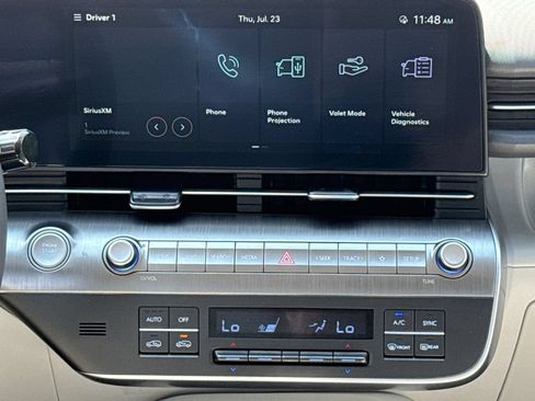 Used 2025 Hyundai Kona SEL FWD image 12
