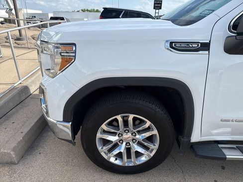 Used 2019 GMC Sierra 1500 SLT w/ SLT Premium Plus Package image 4