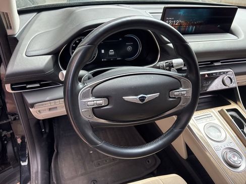 Used 2022 Genesis GV80 3.5T w/ Advanced Package 06 AWD/4WD image 14