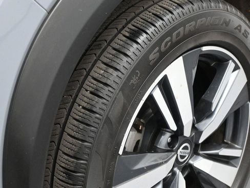 Used 2021 Nissan Rogue SL AWD/4WD image 13