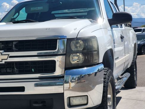 Used 2007 Chevrolet Silverado 2500 LT w/ 1LT Convenience Package AWD/4WD image 7