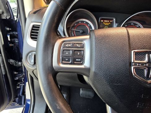 Used 2019 Dodge Journey Crossroad FWD image 22