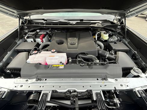 New 2026 Toyota Tundra Limited image 7