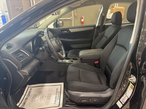 Used 2019 Subaru Legacy 2.5i Premium AWD/4WD image 9