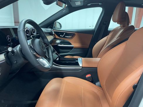 Used 2025 Mercedes-Benz C 300 4MATIC Sedan image 19