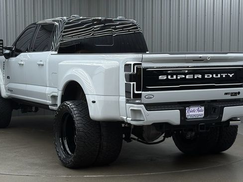 Used 2026 Ford F450 Platinum w/ FX4 Off-Road Package AWD/4WD image 3