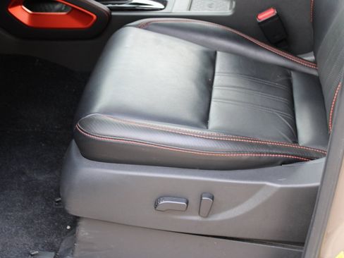 Used 2024 Nissan Frontier PRO-4X w/ Pro Premium Package image 15