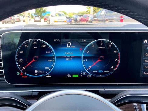 Used 2022 Mercedes-Benz GLS 450 4MATIC image 26