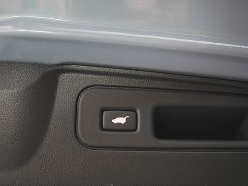 Used 2023 Honda Passport EX-L image 11