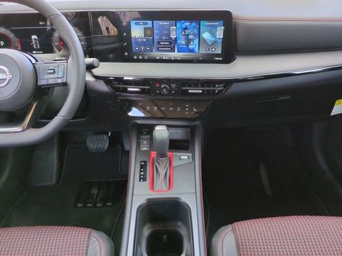 New 2026 Nissan Kicks SR w/ SR Premium Package image 17