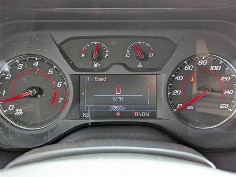 Used 2021 Chevrolet Camaro LT w/ Technology Package image 11