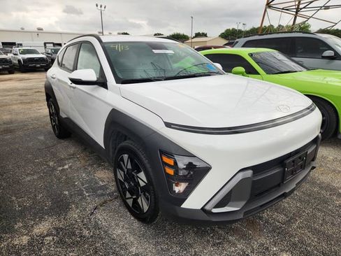 Used 2025 Hyundai Kona SEL image 1