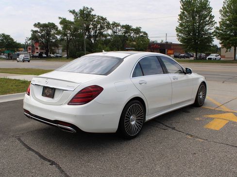 Used 2018 Mercedes-Benz S 560 4MATIC Sedan image 12
