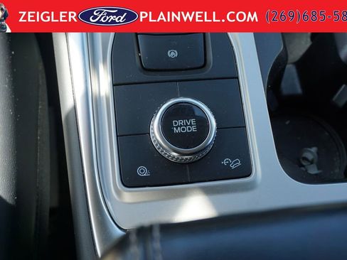 Used 2023 Ford Explorer XLT w/ Equipment Group 202A AWD/4WD image 23