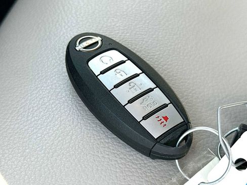 Used 2024 Nissan Altima 2.5 SL FWD image 29