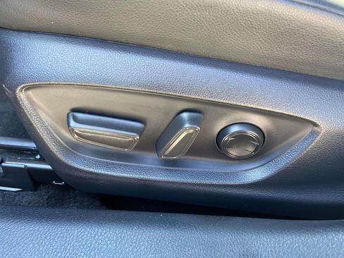 Used 2023 Toyota Camry SE w/ Convenience Package image 14