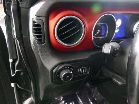 Used 2021 Jeep Wrangler Unlimited Rubicon image 15