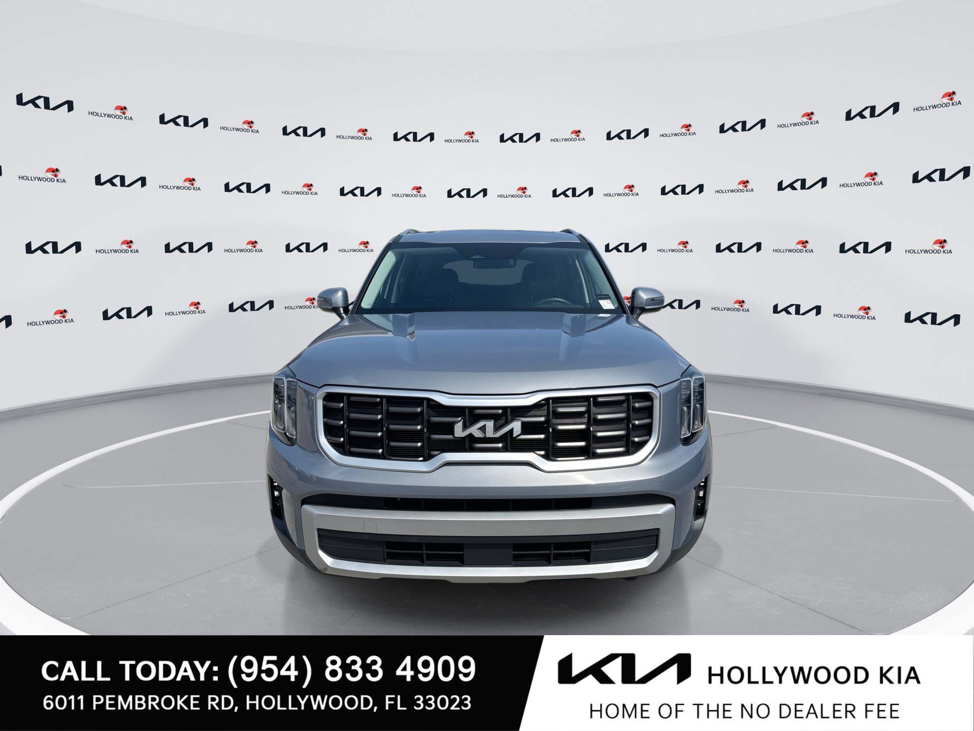 Certified 2023 Kia Telluride S w/ S Sunroof Package AWD/4WD image 3