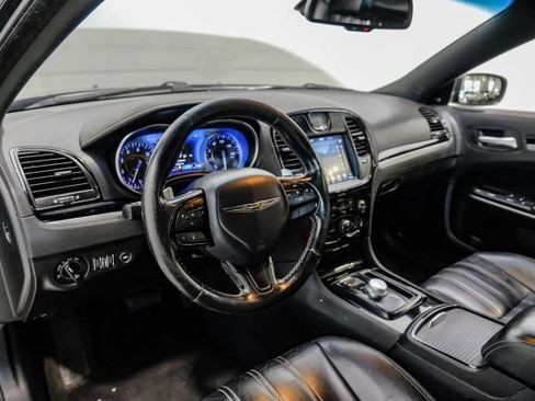 Used 2021 Chrysler 300 S RWD image 4