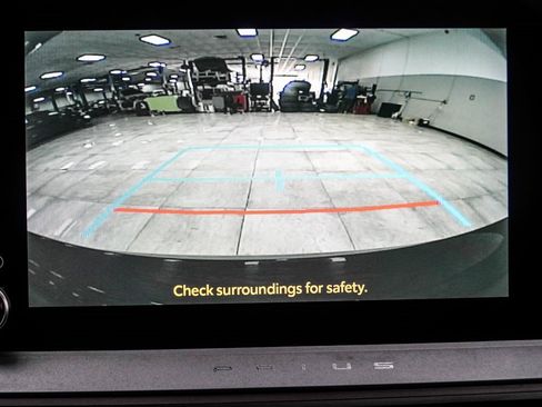 Used 2025 Toyota Prius LE image 24