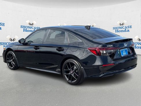 Used 2025 Honda Civic Sport image 5