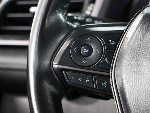 Used 2024 Toyota Camry SE image 13