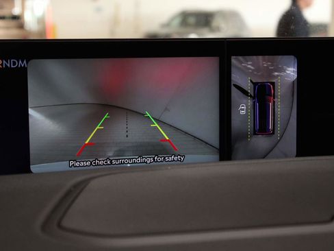 Used 2025 Lincoln Navigator Reserve w/ Jet Appearance Package image 18