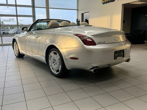 Used 2007 Lexus SC 430 Convertible RWD image 4