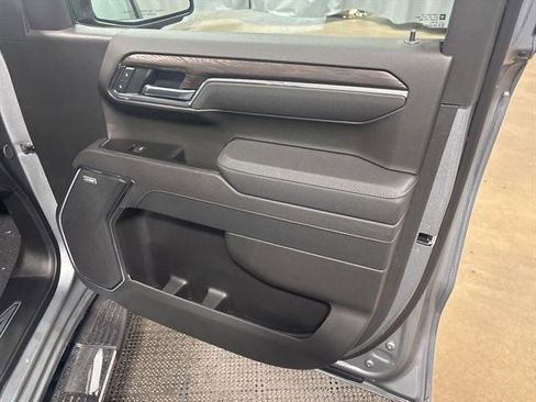 New 2025 GMC Sierra 1500 SLT w/ SLT Premium Plus Package image 33