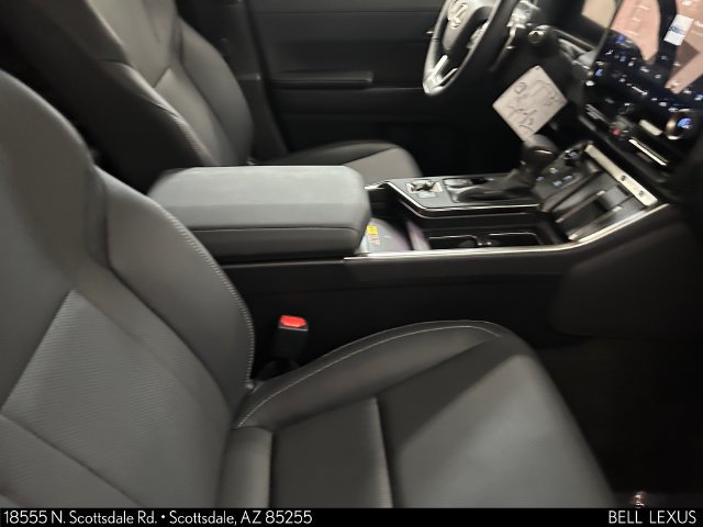 Used 2026 Lexus GX 550 w/ Accessory Package (2T) AWD/4WD image 12