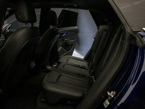 Used 2021 Audi Q8 Premium Plus image 21