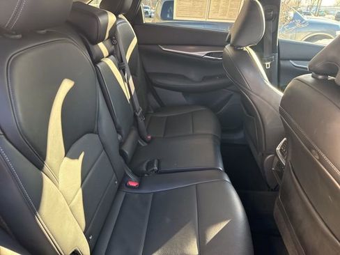 Certified 2023 INFINITI QX50 Luxe image 13
