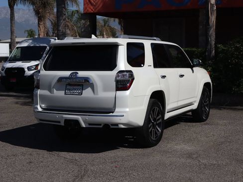 Used 2018 Toyota 4Runner Limited AWD/4WD image 9