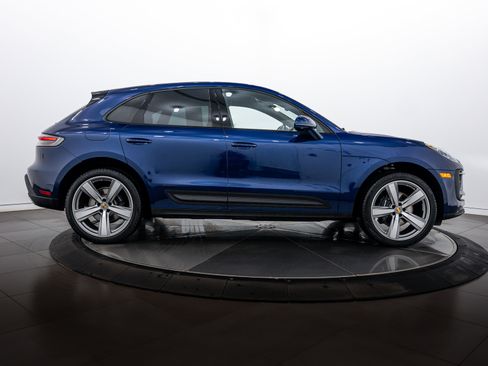 Certified 2026 Porsche Macan image 8