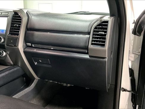 Used 2021 Ford Expedition XLT image 19