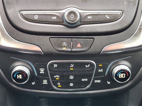 Used 2024 Chevrolet Equinox LT image 20