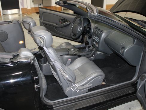 Used 1997 Pontiac Firebird Trans Am w/ Ram Air Performance Pkg RWD image 7