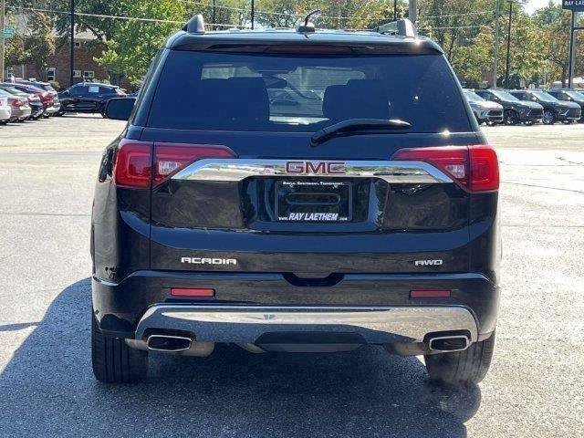 Used 2019 GMC Acadia Denali w/ Technology Package AWD/4WD image 4