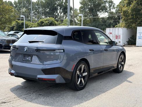 Certified 2022 BMW iX xDrive50 w/ Sport Package AWD/4WD image 5