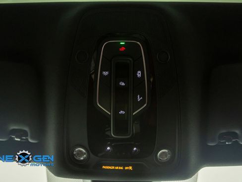 Used 2024 Audi SQ5 Prestige image 28