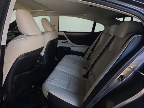 Used 2024 Lexus ES 300h Ultra Luxury w/ Accessory Package (Z2) FWD image 14