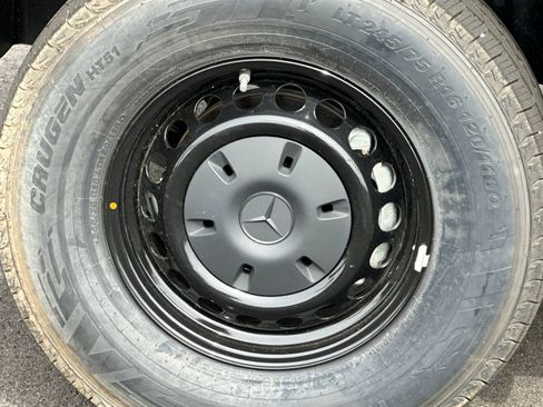 New 2025 Mercedes-Benz Sprinter 2500 image 31