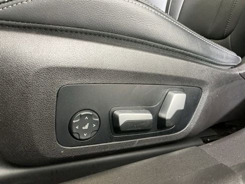 Certified 2023 BMW 330i Sedan w/ Driving Assistance Package image 20