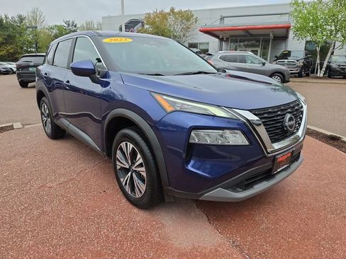 Used 2023 Nissan Rogue SV AWD/4WD image 7