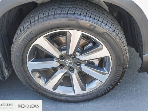 Used 2024 Honda Pilot Elite image 9