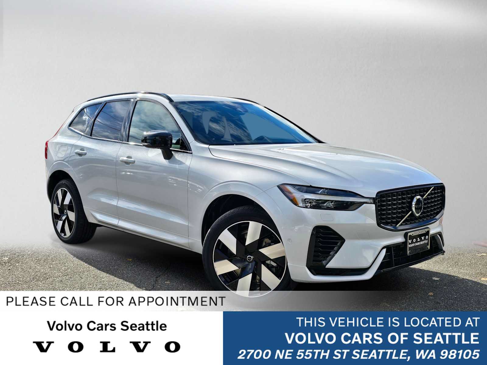 Used 2025 Volvo XC60 T8 Plus w/ Protection Package Premier AWD/4WD image 1